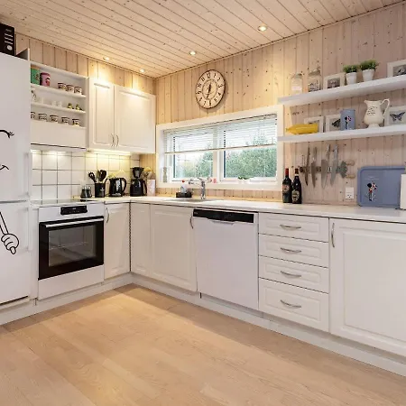 Holiday home 9 Person In Humble-by Traum Humble