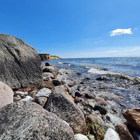 9 Person In Humble-by Traum *